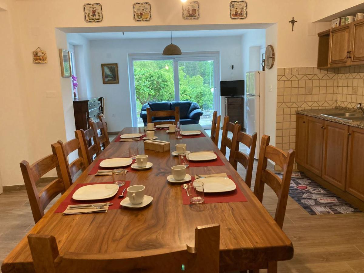 B&B La Casa Dei Nonni Assergi Exteriör bild