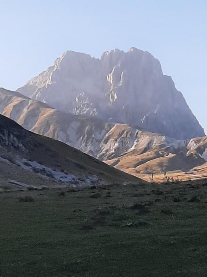 B&B La Casa Dei Nonni Assergi Exteriör bild